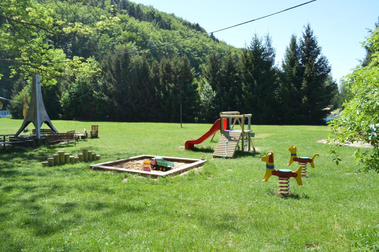 Mobilheim Kemp Rožnov pod Radhoštěm Eksteriør bilde